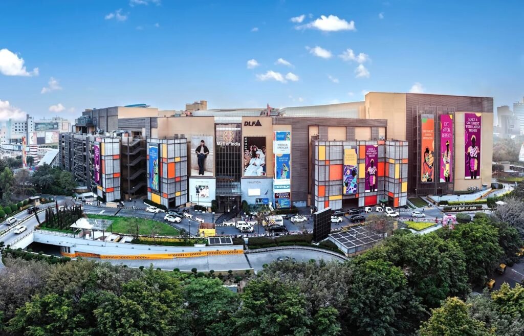 Where Summer Comes Alive - NCR Malls That Redefine Family Time 1 DLF Mall