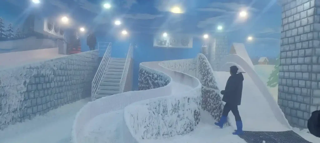 Step into a Winter Wonderland: Snow Village Now Open at Spectrum Metro, Phase-2 1 Winter Wonderland