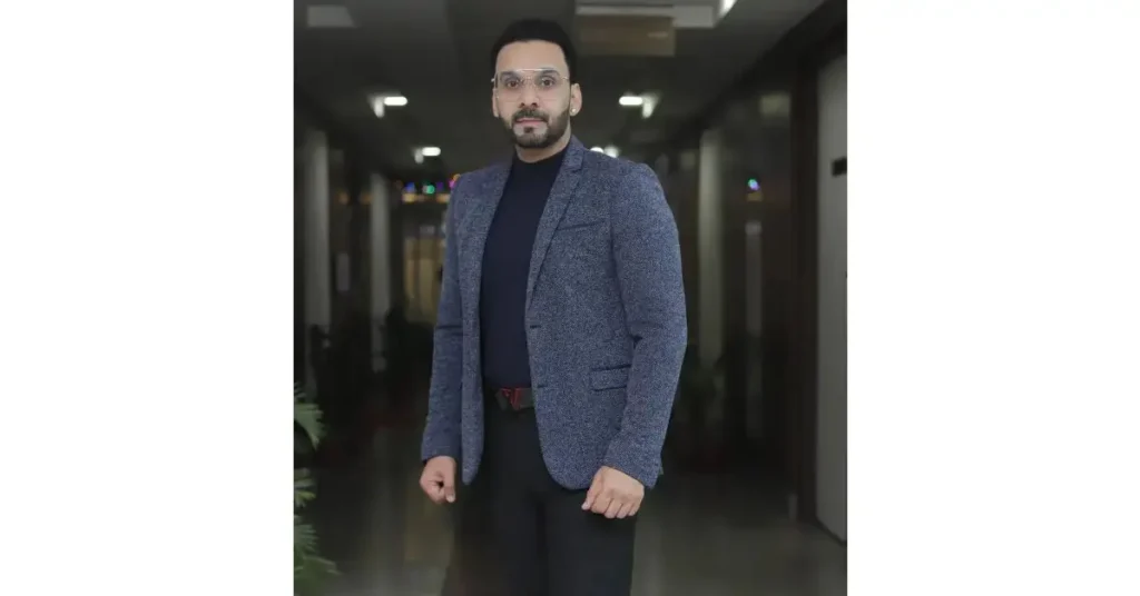 Karan Malik Director Realistic Realtors