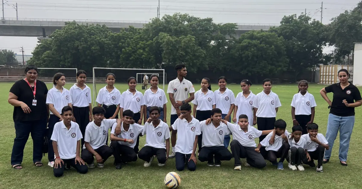 Home 17 Football